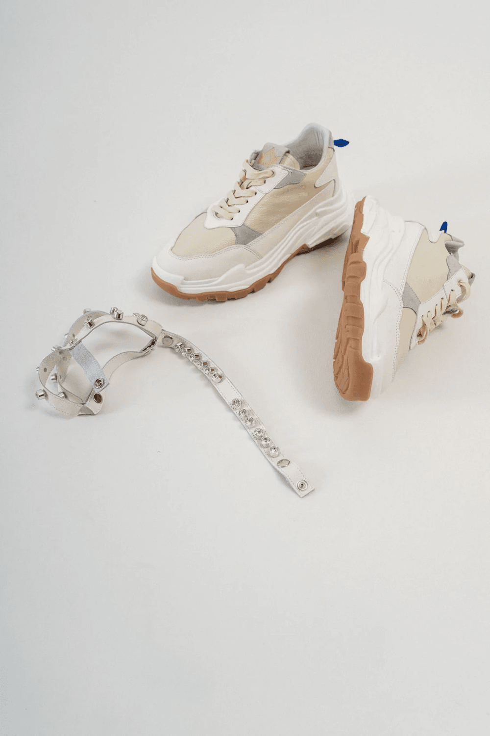 CHAMPIONES BLING SNEAKERS