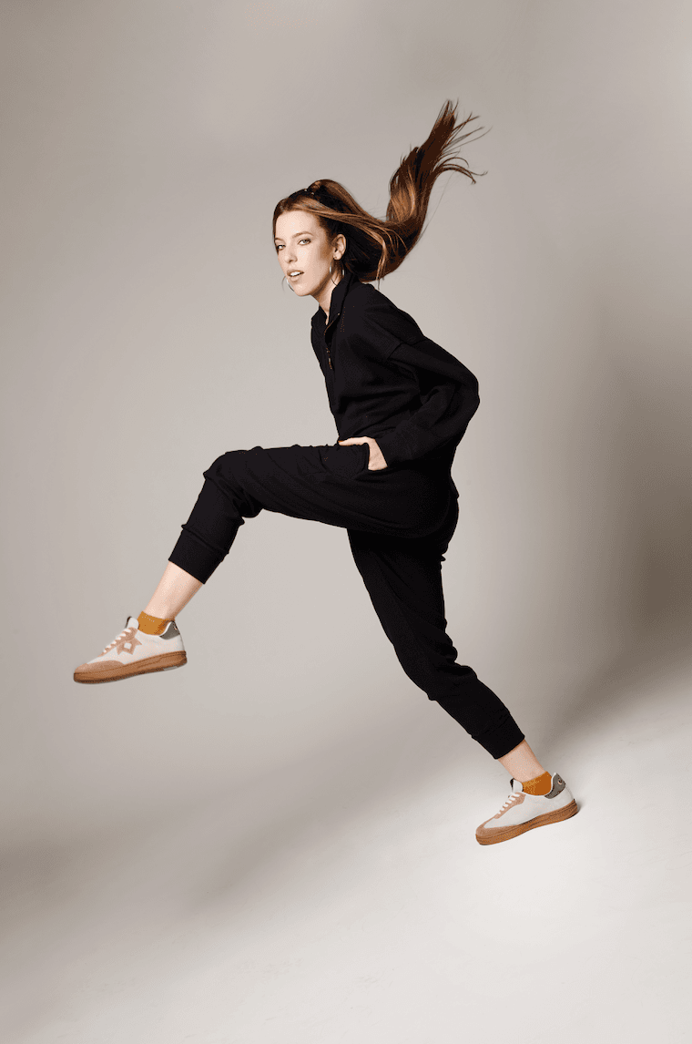 RETRO CROWN SNEAKER