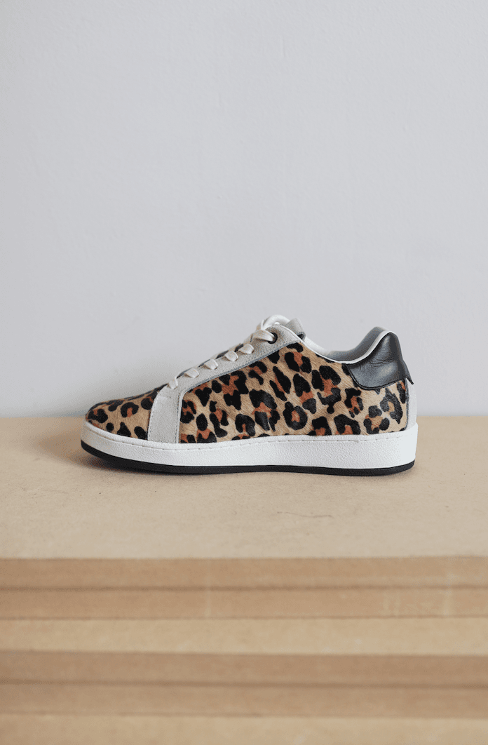 LOW CROWN SNEAKERS