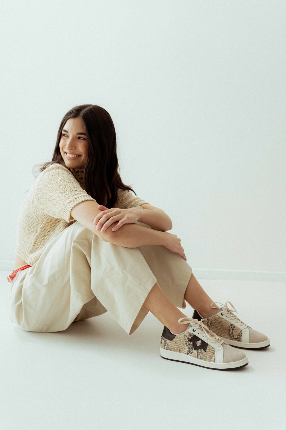LOW CROWN SNEAKERS