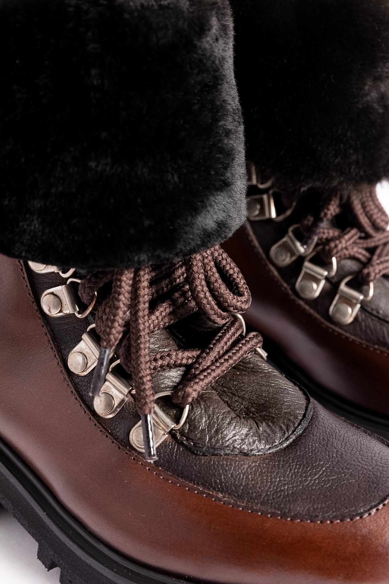 BORCEGO ALASKA
