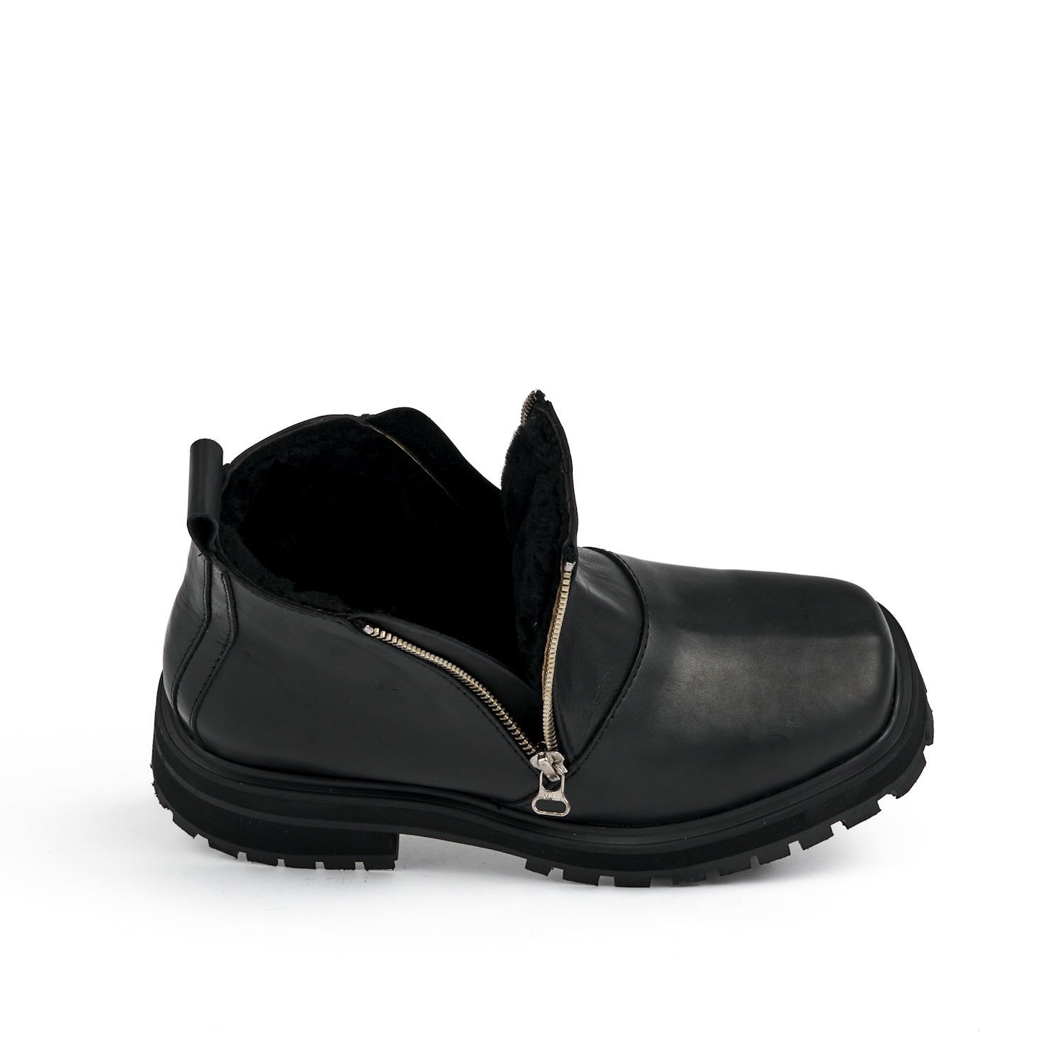BOTA OSAKA CON CORDERITO