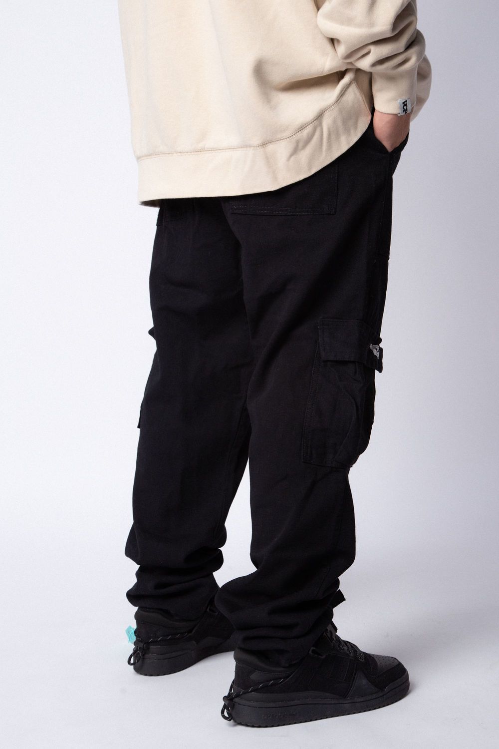 Jean Cargo Volt
