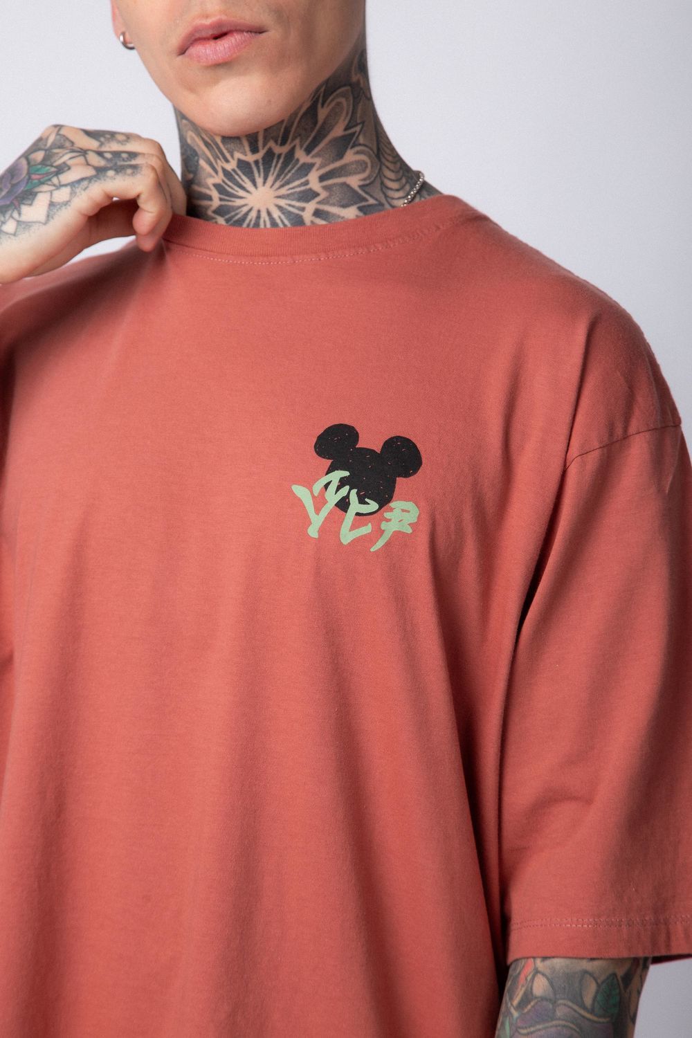 Remera Over Taz Mickey