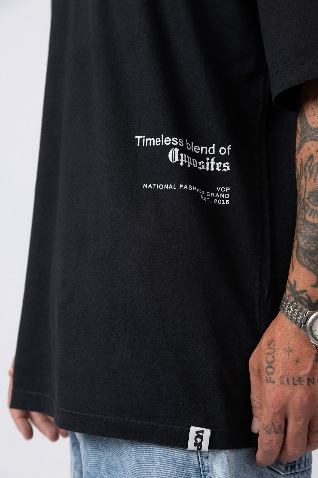 Remera Over Taz Blend
