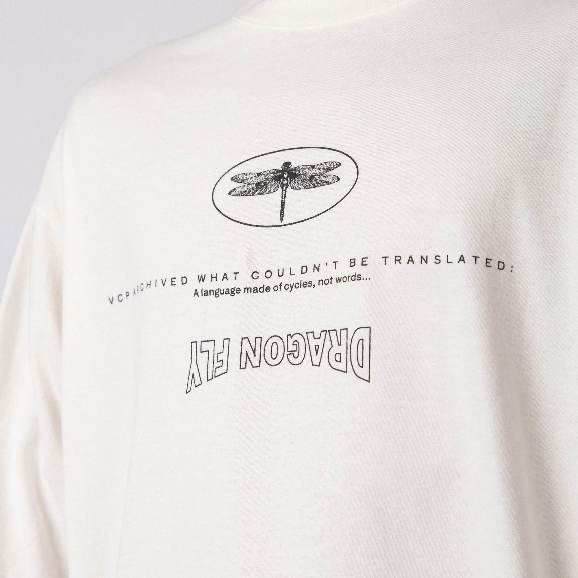 Remera Over Taz Wings