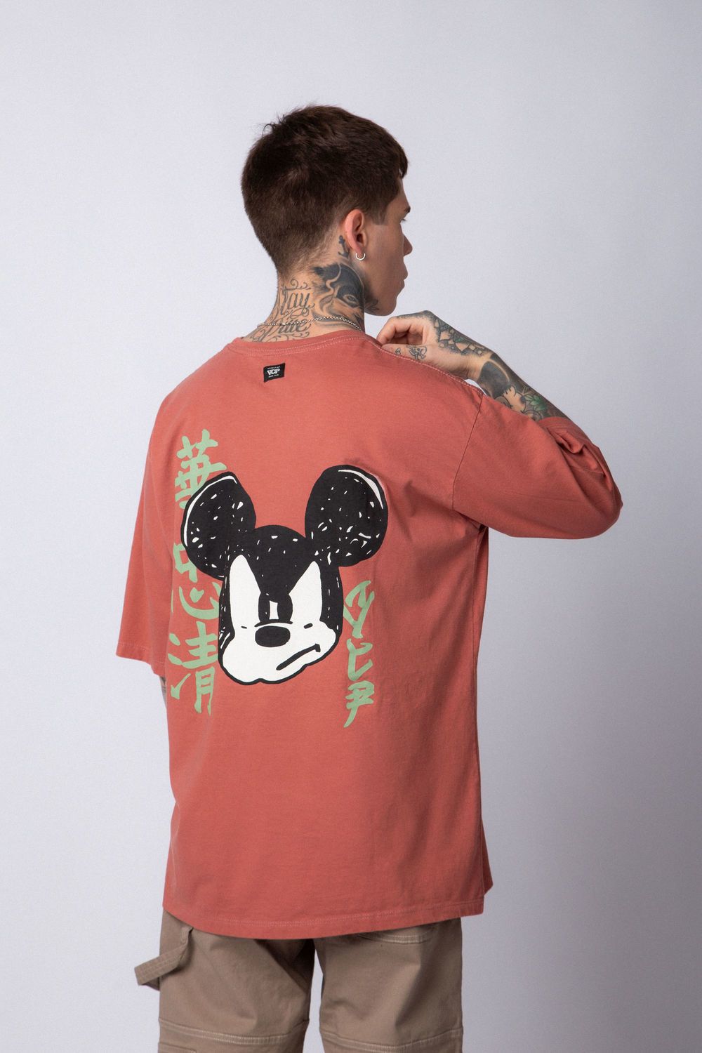 Remera Over Taz Mickey