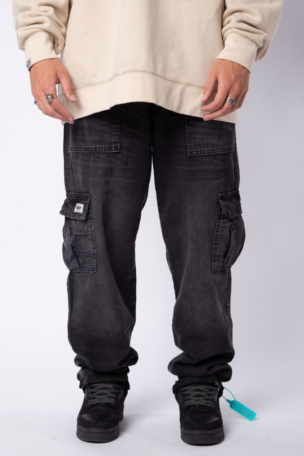 Jean Cargo Volt