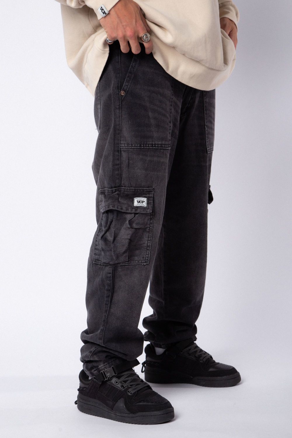 Jean Cargo Volt