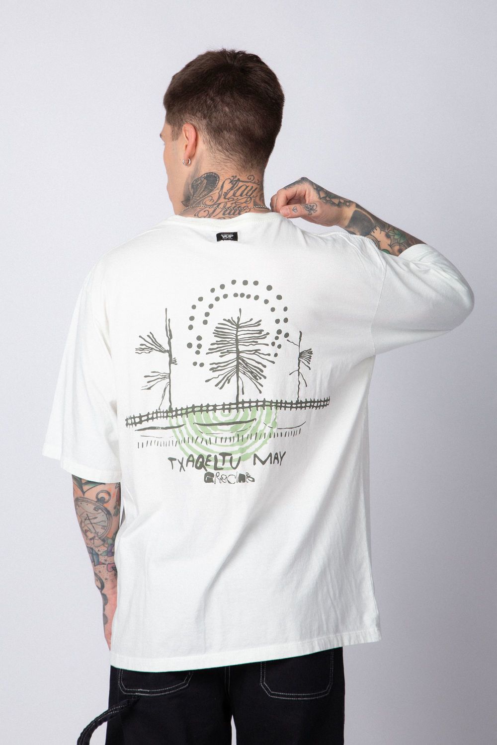 Remera Over Taz Bosque