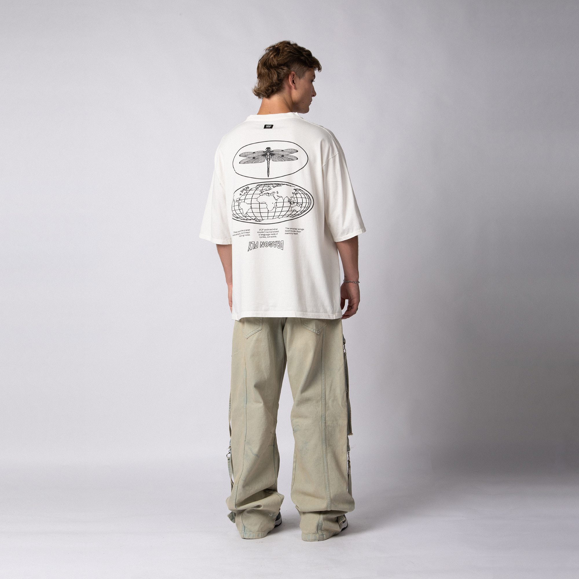 Remera Over Taz Wings