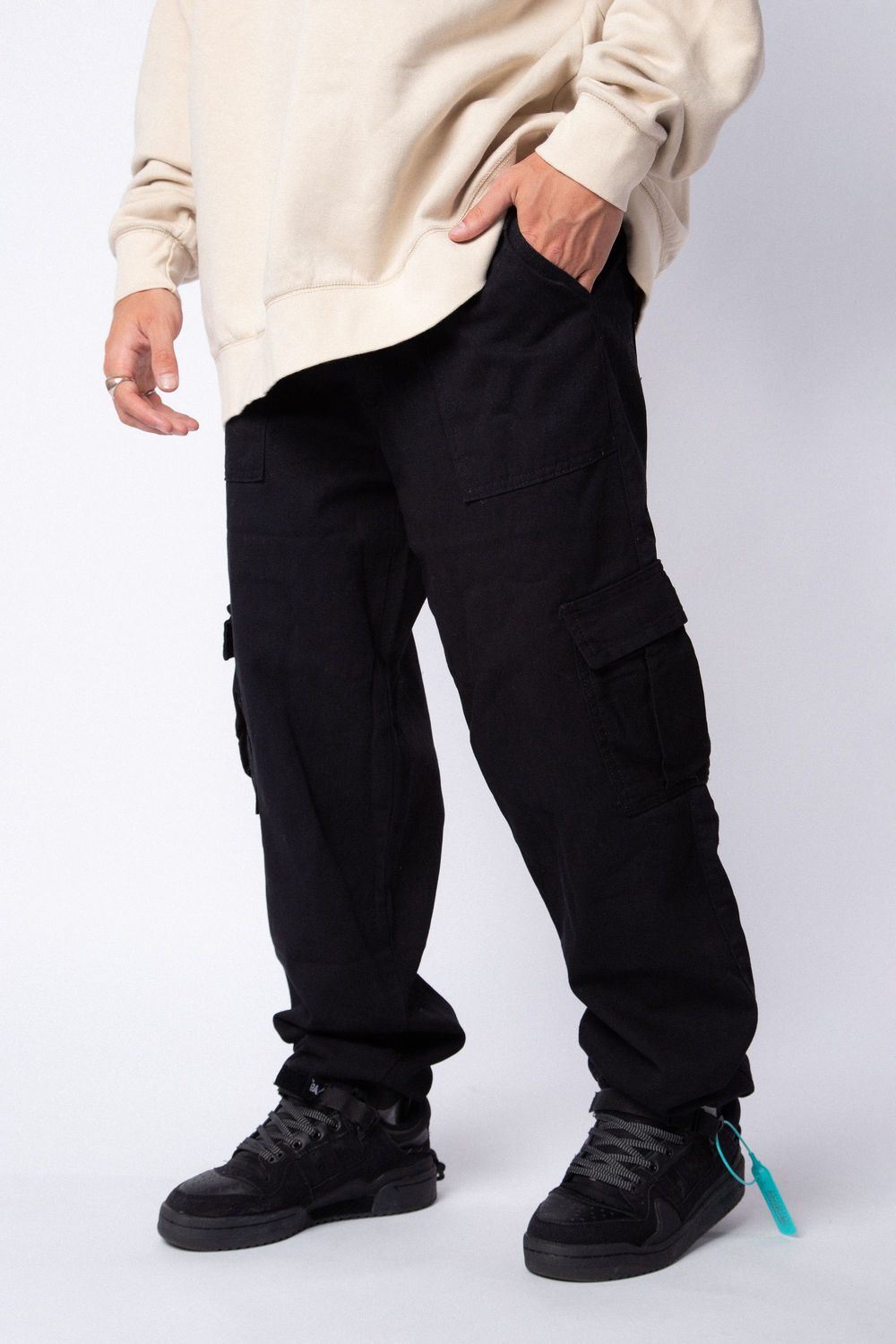 Jean Cargo Volt
