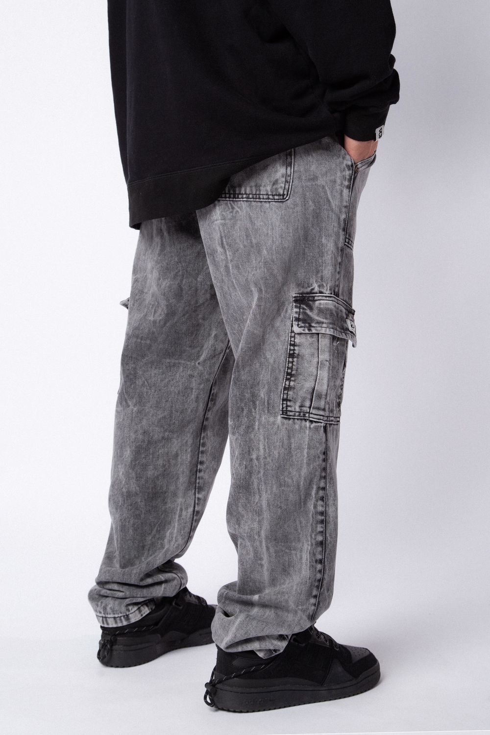 Jean Cargo Volt