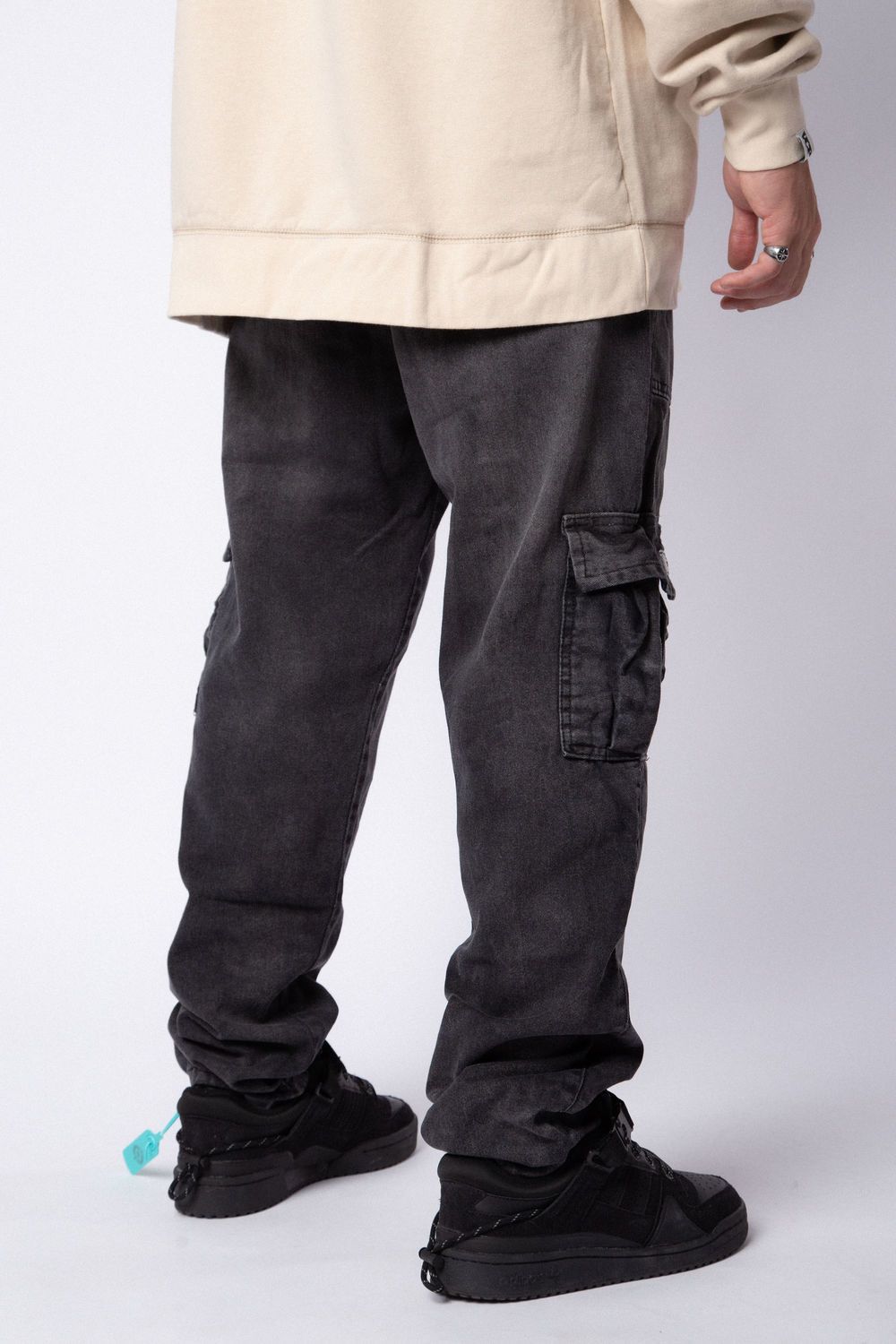 Jean Cargo Volt