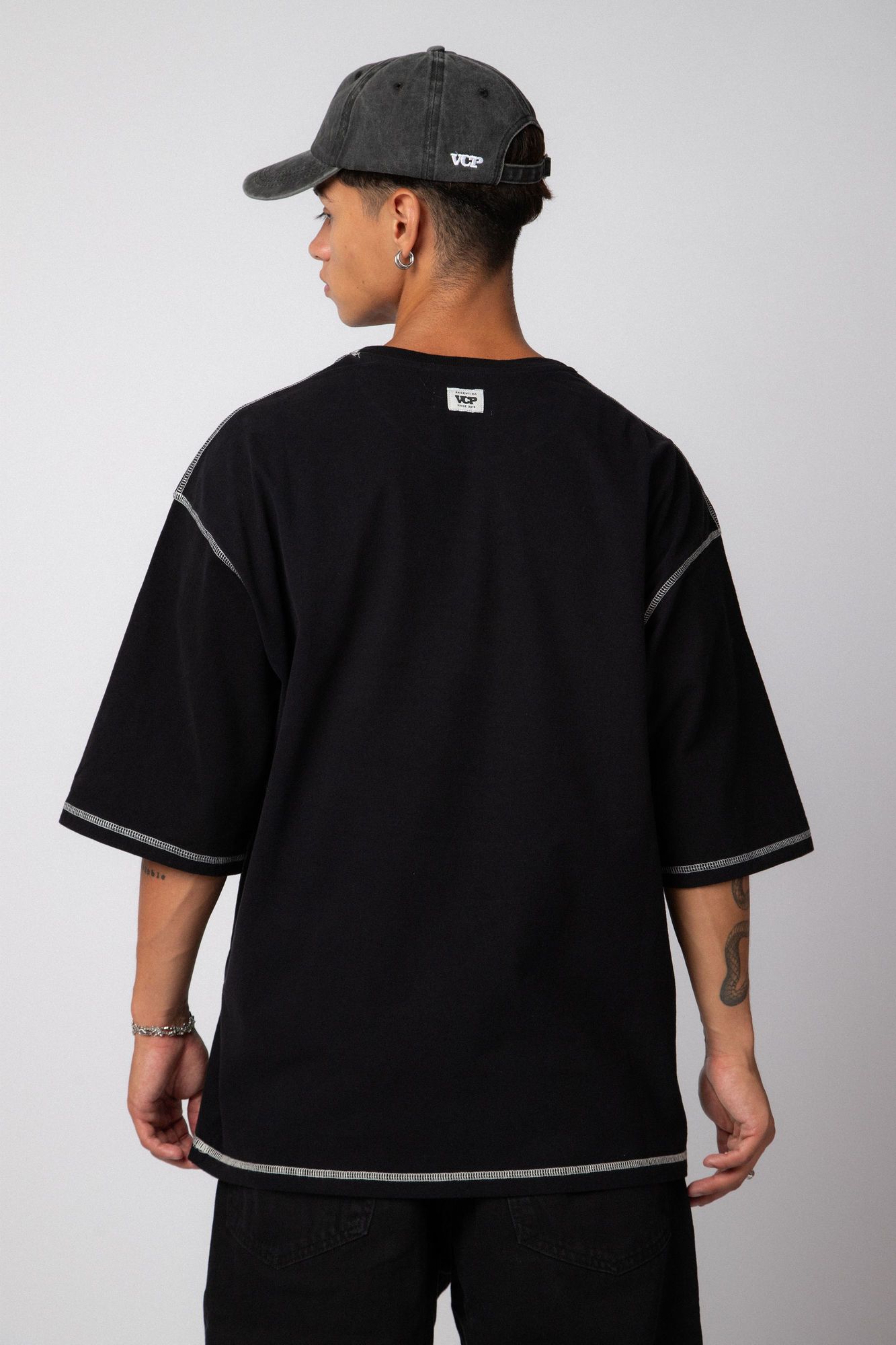Remera Over Riley