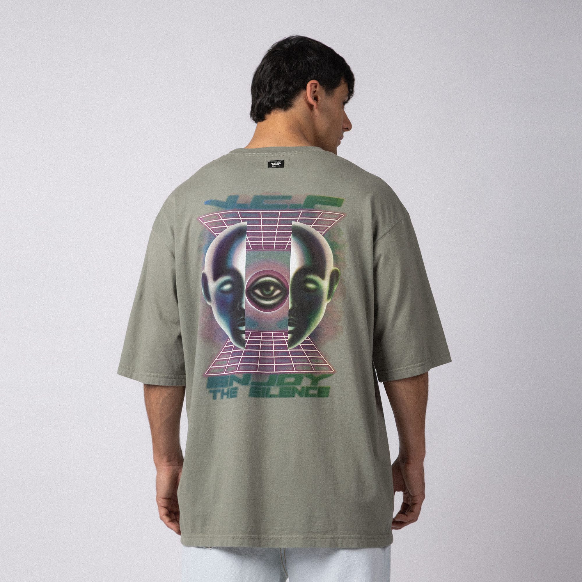 Remera Over Taz Enjoy
