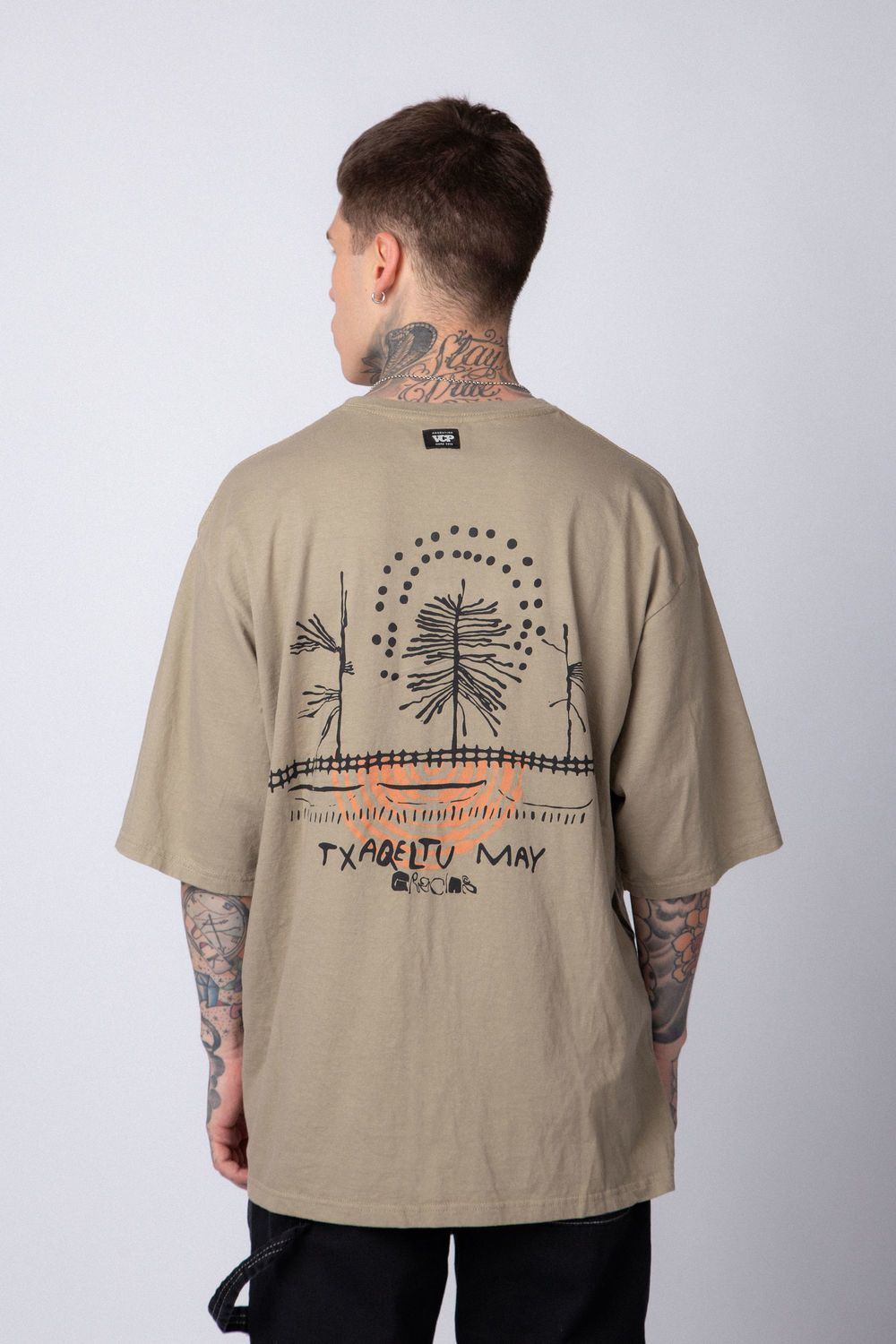 Remera Over Taz Bosque