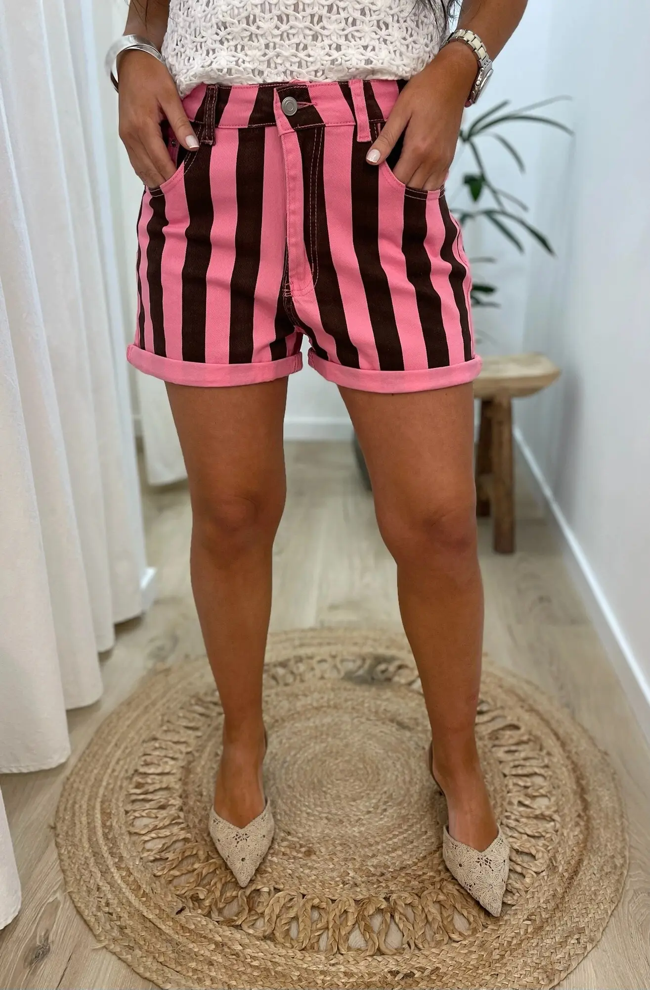 Short Lola