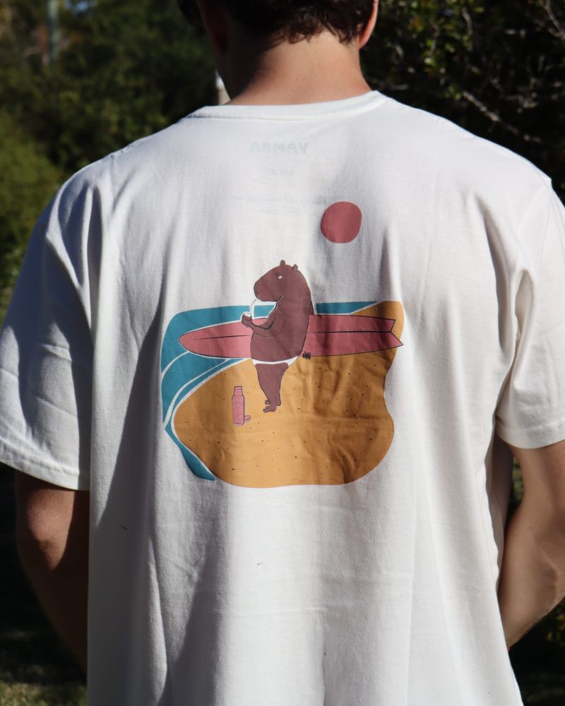 Remera Carpincho Vibes